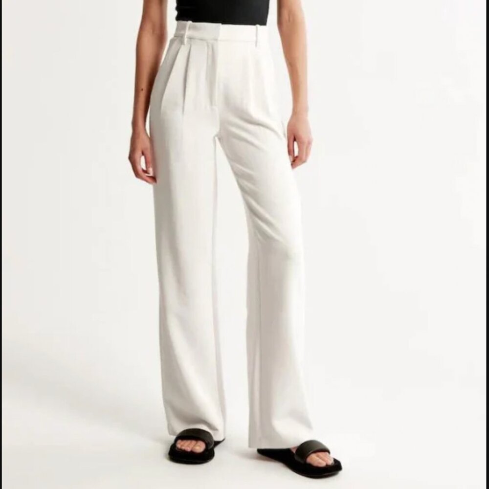 *NWT* Aerelle Viral TikTok Wide Leg Tailored Pants - White - Size L Petite